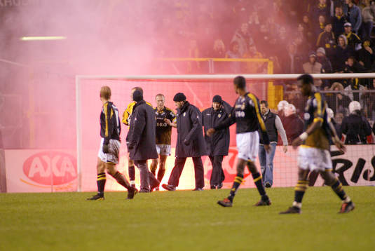 Supporter, rök, läktarvåld, Black Army