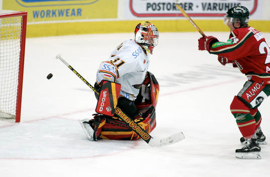 Niklas  Andersson, Frölunda, jubel och Kristian Antila,