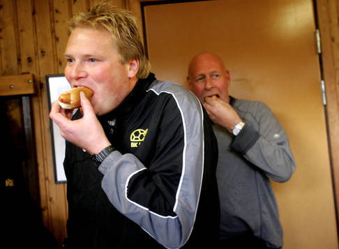 Bläddra bland fler bilder av Fotboll, Superettan, Häcken - Assyriska