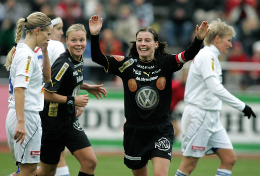 Laura Kalmari och Malin Moström, Umeå