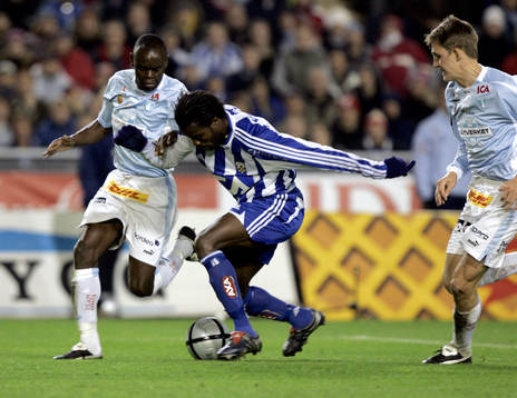 Josef Elanga trycker ner Peter Ijeh