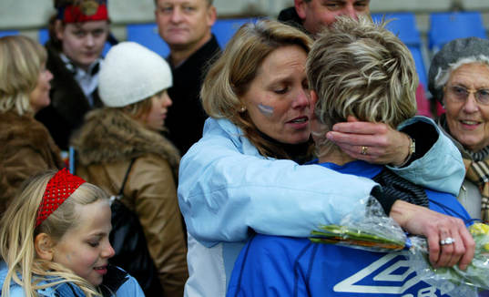 Markus Rosenberg, Halmstad kramas om av Mamma