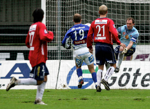Jonas Wallerstedt, Sundsvall sparkar in 0-1