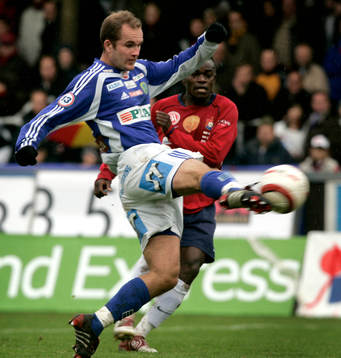 Jonas Wallerstedt, Sundsvall petar in 0-1 målet. Walter