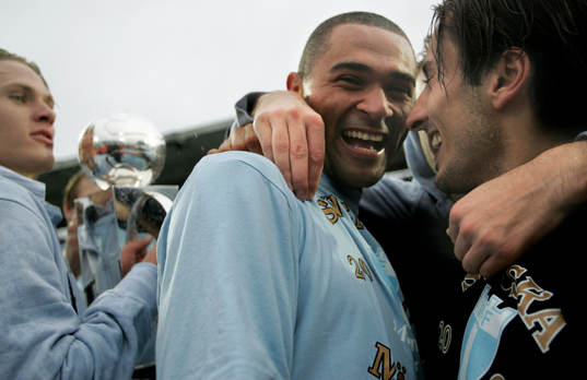 Afonso Alves och Louay Chanko jublar. Malmö FF (SM-guld,