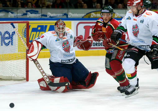 Samuel Påhlsson, Frölunda och Tommy Salo, Modo (Målvakt)