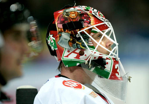 Tommy Salo, Modo