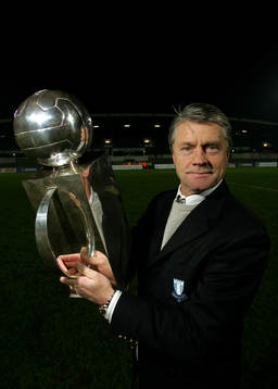 Fotboll, Malmö FF, Hasse Borg med SM-bucklan, Lennart
