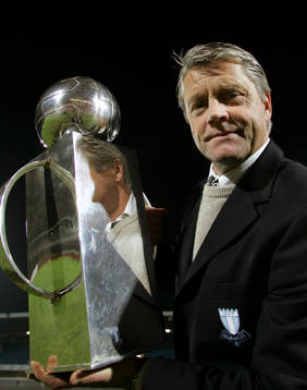 Fotboll, Malmö FF, Hasse Borg med SM-bucklan, Lennart