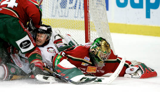 Jan Hammar, Malmö blir trängd och Henrik Lundqvist,