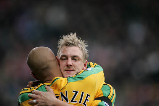 Fotboll, engelsk,  premier league Mathias Svensson och Leon