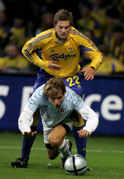 Daniel Agger, Bröndby klättrar över Tobias Grahn, AGF