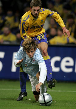 Daniel Agger, Bröndby klättrar över Tobias Grahn, AGF