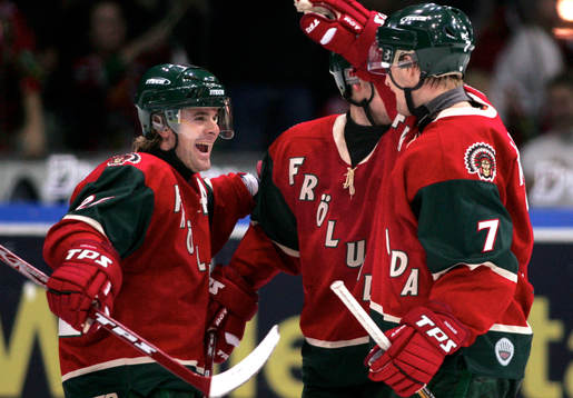 Antti-Jussi Niemi, Frölunda i jubel med sitt lag
