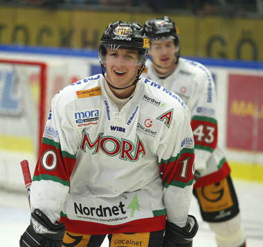 Shaun Horcoff, Mora, tvåmålsskytt