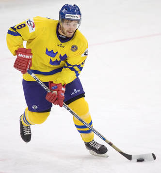 Sanny Lindström, Sverige