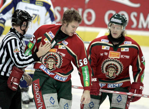 Jens Karlsson fick bara vara med i 12 minuter sedan blev