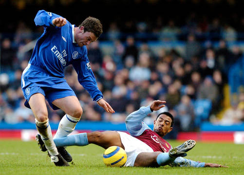Wayne Bridge, Chelsea mot Nolberto Solano, Aston Villa