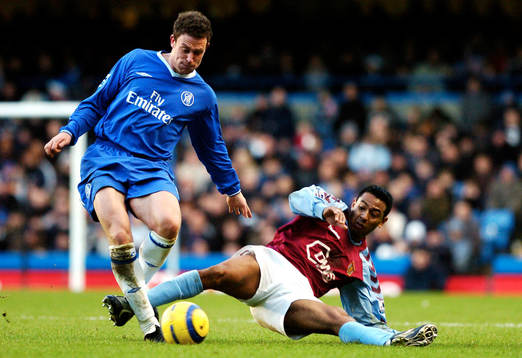 Wayne Bridge, Chelsea mot Nolberto Solano, Aston Villa