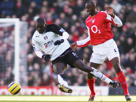 Papa Diop, Fulham stoppas av Patrick Vieira, Arsenal