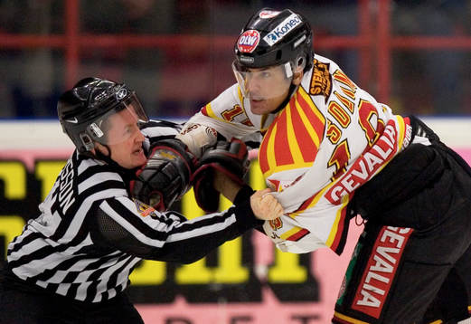 Domare, Åke Andersson fick jobba hårt med Jonas Soling