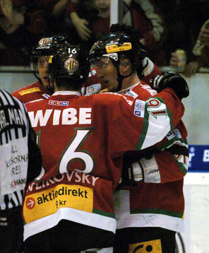Slovakisk Moraglädje sedan Marcel Hossa, th,  gett Mora