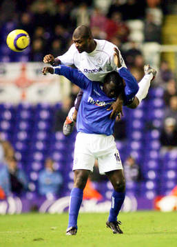 Emile Heskey, Birmingham och Radhi Jaidi, Bolton i nickduell