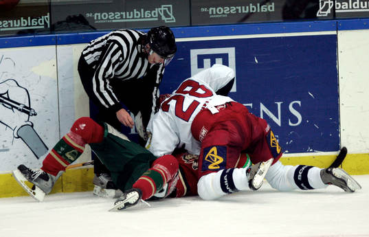 Mikael Samuelsson, Södertälje fick ett raseriutbrott och