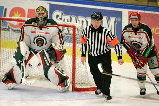 Henrik Lundqvist, målvakt och Arto Tukio, Frölunda.