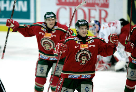 Magnus Kahnberg, Frölunda jublar. Jari Tolsa i bakgrunden