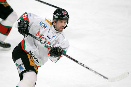 Marko Kauppinen, Mora