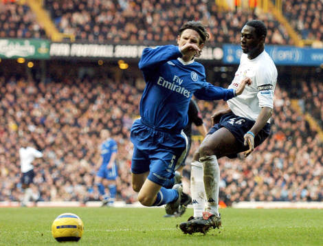 Ledley King, Tottenham mot   Alexei Smertin, Chelsea