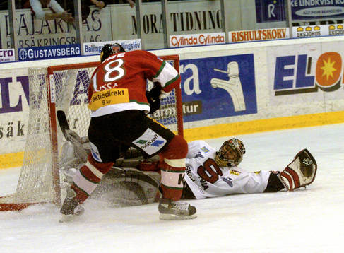 Marian Hossa, Mora, avgör