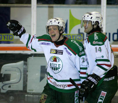 Björn Lindén och Mikael Gath, Rögle, jubel
