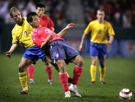 Niclas Alexandersson, Sverige och Kim Nam-Il, Sydkorea