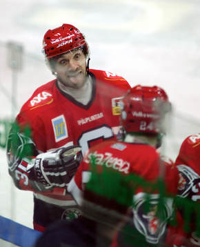 Kylen Calder, Södertälje, jubel