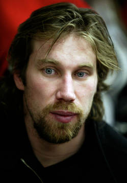 Peter Forsberg förklarade läget med handskadan