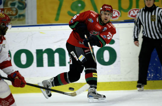Markus Näslund, Modo