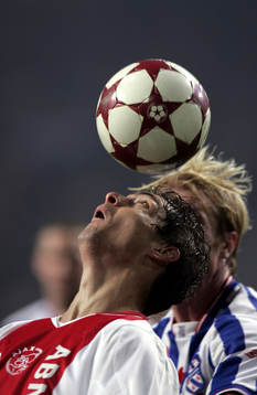 Petter Hansson skuggar Ajax matchhjälte, greken Caristeas