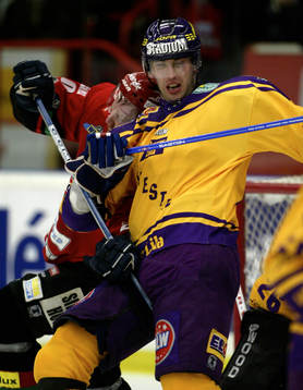 Zdeno Chara, Färjestad och Henrik Sedin, Modo