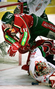Magnus Kahnberg, Frölunda flyger över Tommy Salo,