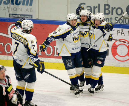 Stefan Hellkvist, Johan Davidsson och Simon Skoog, HV 71,