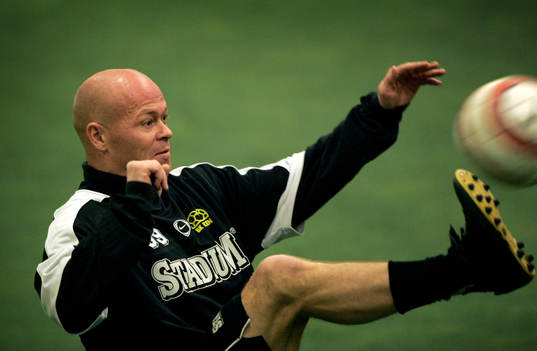Fotboll, Allsvenskan, Stig Töfting, Häcken gör sin