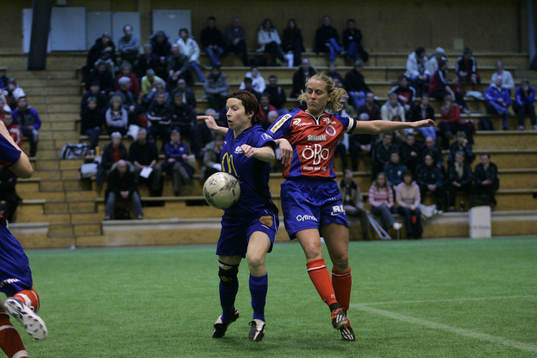 Fotboll, inomhus-SM, dam, Karlslund, Örebro - QBIK