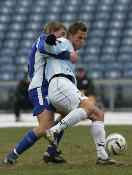 Markus Rosenberg, Malmö, med Peter Larsson i ryggen