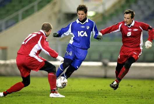 Dusan Djuric Halmstad anfaller