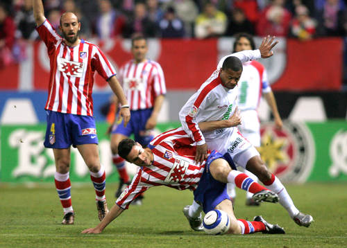 Pablo, Atletico och Julio Baptista, Sevilla i närkamp