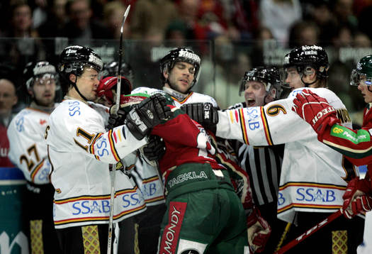 Justin Williams, Luleå får en smäll på näsan