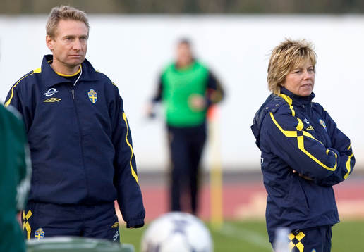 Marika Domanski Lyfors och Thomas Deneby, tränare, Sverige