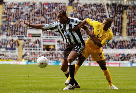 Newcastles Patrick Kluivert mot Tottenhams Jermain Defoe